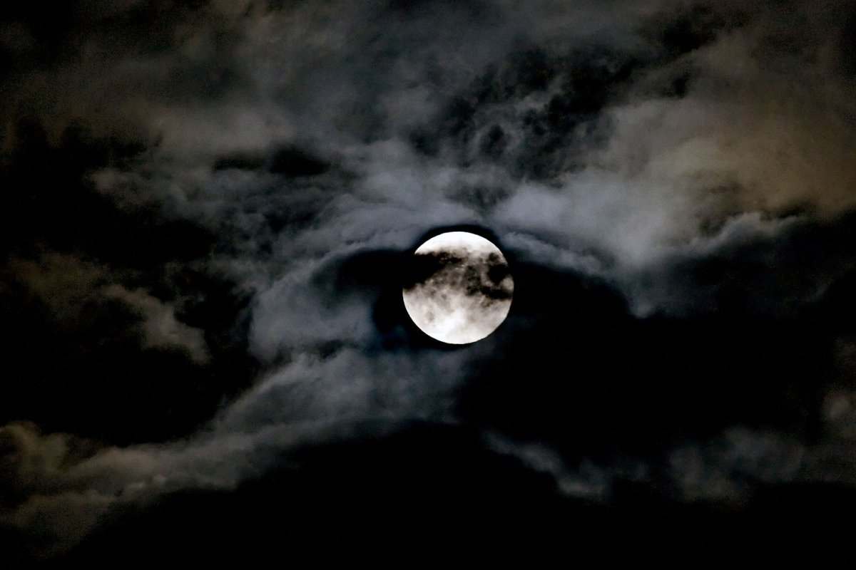 Midnight Sky Moon Night Sky Wallpaper